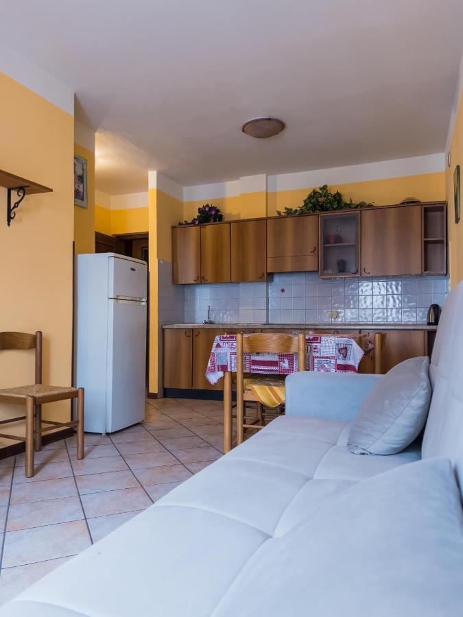 El Rocol Aparthotel Vezza d'Oglio Bagian luar foto