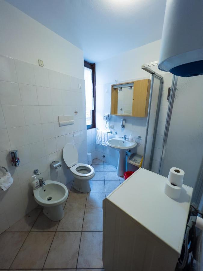 El Rocol Aparthotel Vezza d'Oglio Bagian luar foto