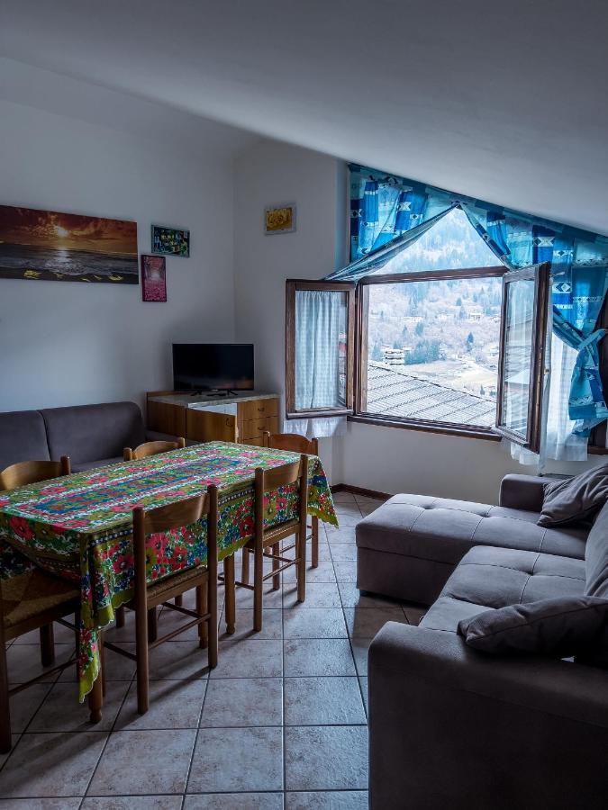El Rocol Aparthotel Vezza d'Oglio Bagian luar foto