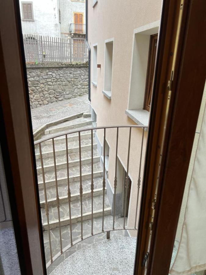 El Rocol Aparthotel Vezza d'Oglio Bagian luar foto
