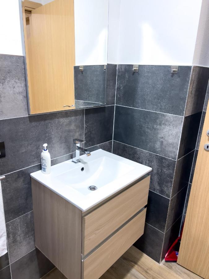 El Rocol Aparthotel Vezza d'Oglio Bagian luar foto